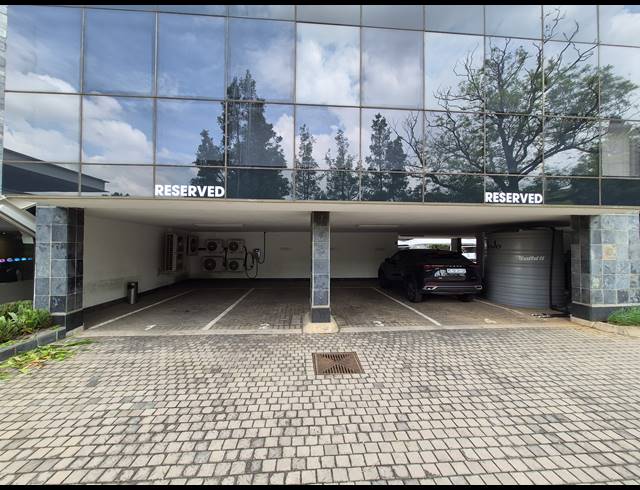 375M² OFFICE TO LET IN BEDFORDVIEW